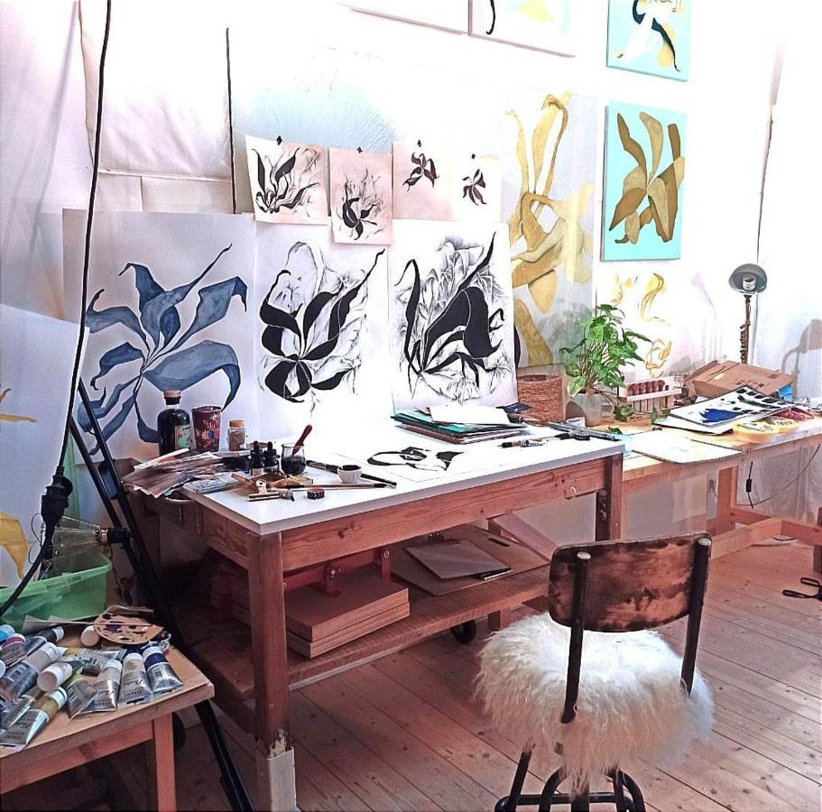 Bed and Breakfast Chambre Dans Atelier D'Artiste Le Mans Exterior foto