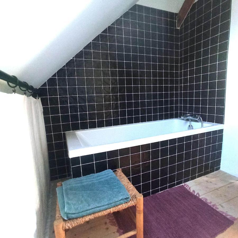 Bed and Breakfast Chambre Dans Atelier D'Artiste Le Mans Exterior foto