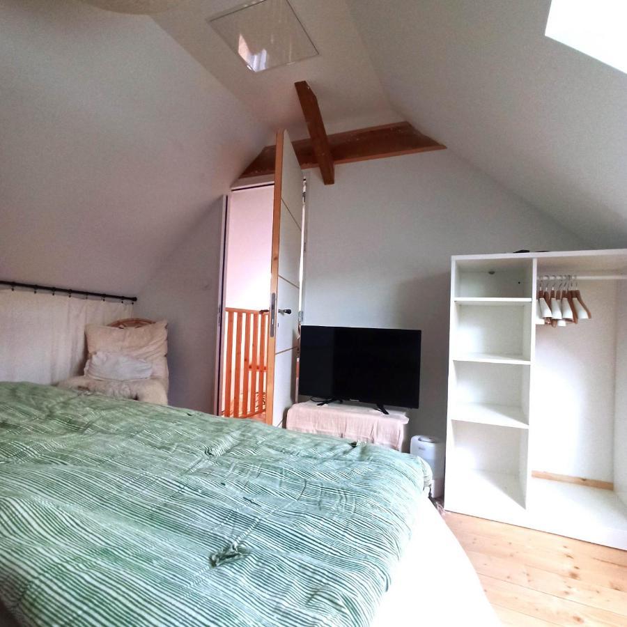 Bed and Breakfast Chambre Dans Atelier D'Artiste Le Mans Exterior foto
